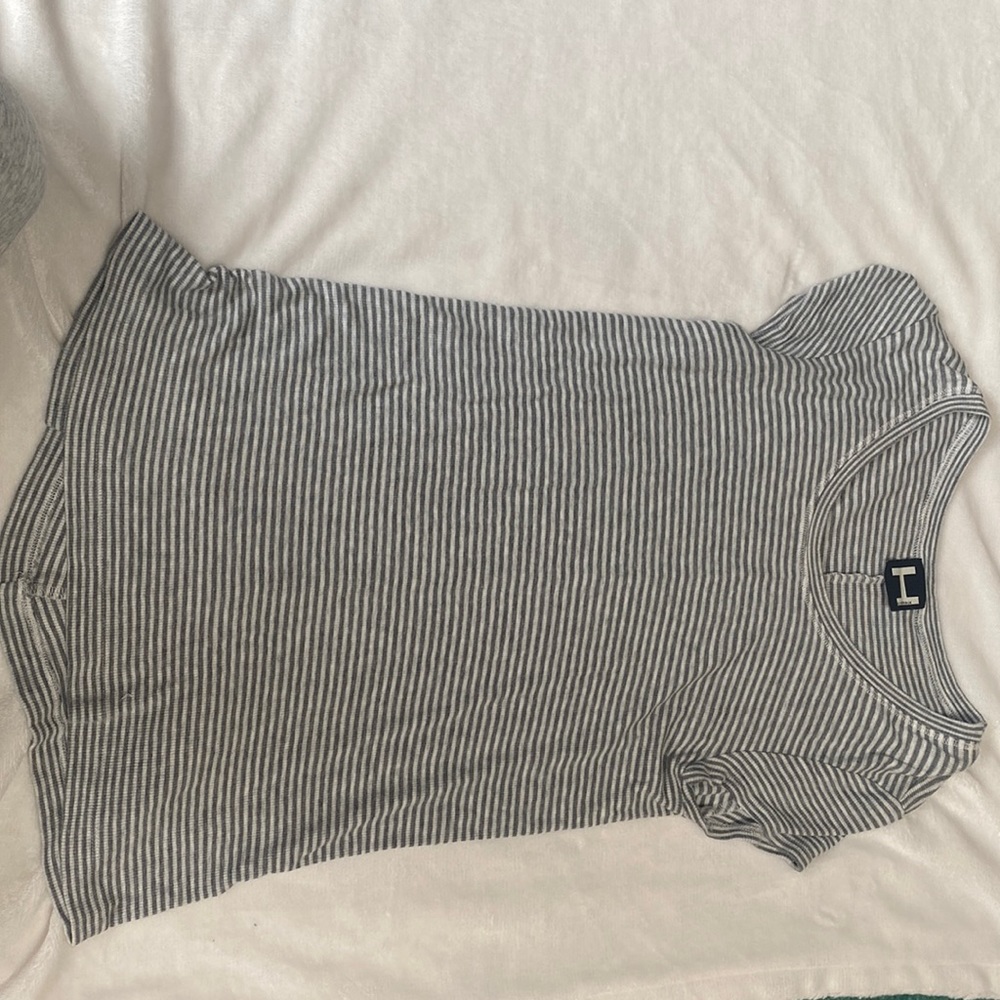 Grey & white stripped T